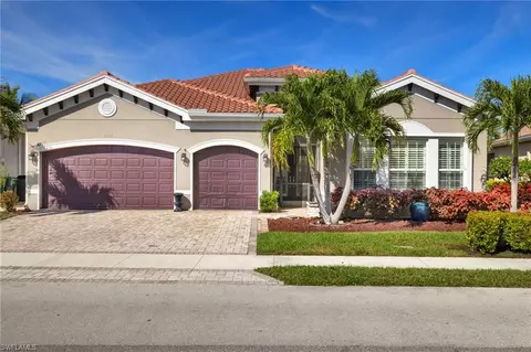 6631 Monterey Pt, Naples, FL 34105