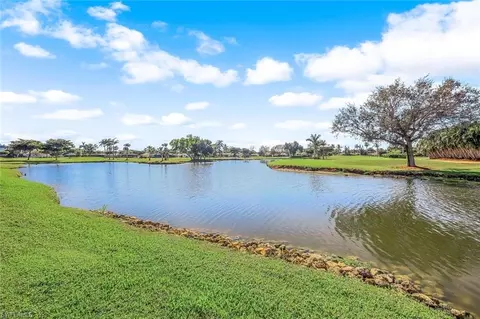498 Bristle Cone Ln #50, Naples, FL 34113