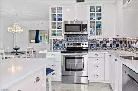 540 Broad Ave S #540, Naples, FL 34102 photo 3