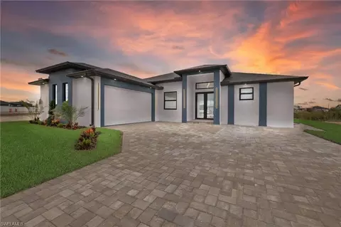 7 NE 8th Ter, Cape Coral, FL 33909