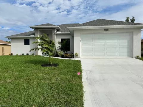 2213 NE 9th Ave, Cape Coral, FL 33909