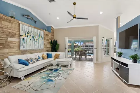 4407 Pelican Blvd, Cape Coral, FL 33914