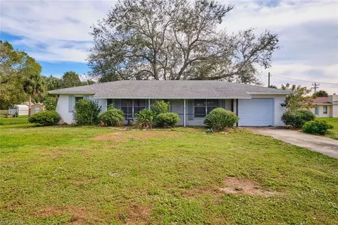 302 Thompson Ave, Lehigh Acres, FL 33936