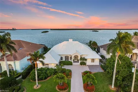 465 Pepperwood Ct, Marco Island, FL 34145