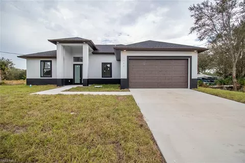 1502 Hibiscus Ave, Lehigh Acres, FL 33972