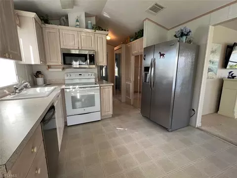 389 Leopard Ln #389, Naples, FL 34114 photo 15