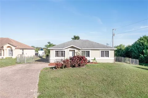 4558 20th St NE, Naples, FL 34120