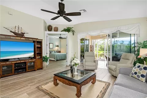 758 Mainsail Pl, Naples, FL 34110