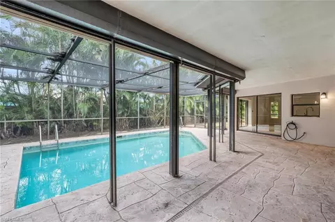 433 Golfview Dr, Naples, FL 34110 photo 20