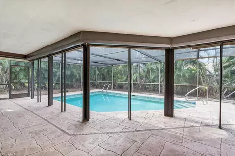 433 Golfview Dr, Naples, FL 34110 photo 19