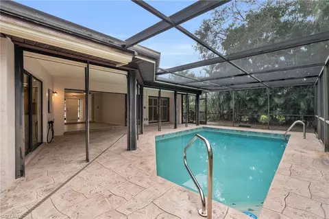 433 Golfview Dr, Naples, FL 34110 photo 22