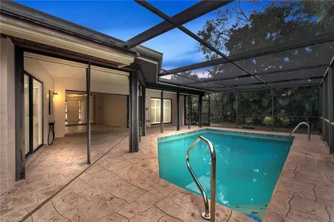 433 Golfview Dr, Naples, FL 34110 photo 23