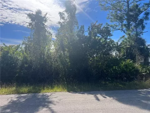 3215 31st St W, Lehigh Acres, FL 33971