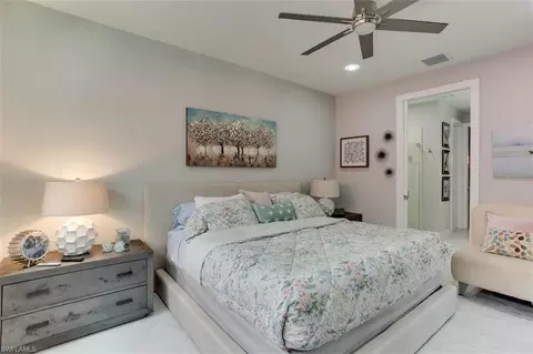 7682 Jacaranda Ln, Naples, FL 34114 photo 19