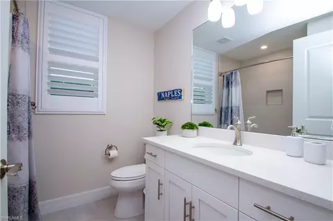 Bath - 220 Indies Dr E #102, Naples, FL 34114 photo 4 of 5