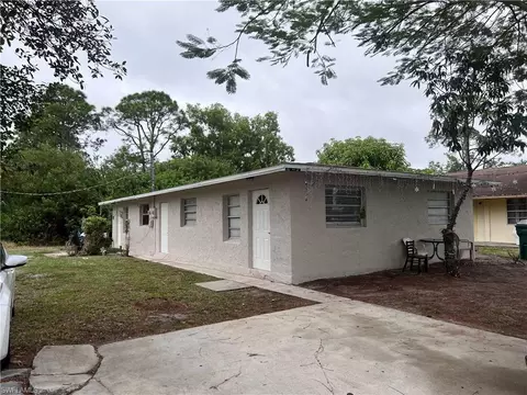 5309 Fleming St, Naples, FL 34113