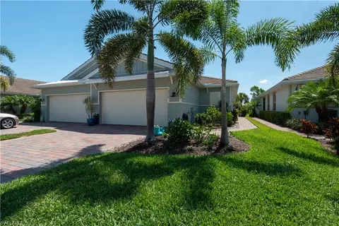 14719 Edgewater Cir, Naples, FL 34114 photo 3