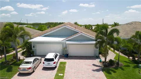 14719 Edgewater Cir, Naples, FL 34114 photo 2