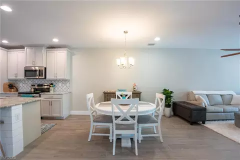 14719 Edgewater Cir, Naples, FL 34114 photo 8