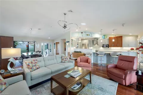 332 Flamingo Ave, Naples, FL 34108