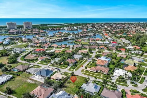 501 Elk Cir, Marco Island, FL 34145