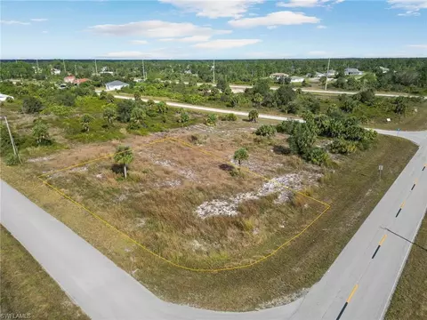 933 Norfolk Ave S, Lehigh Acres, FL 33974