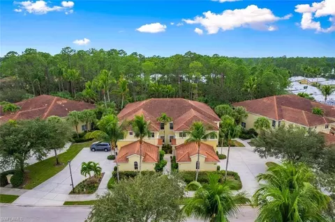 2001 Tarpon Bay Dr N #201, Naples, FL 34119