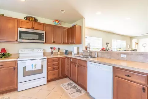 8701 Querce Ct, Naples, FL 34114 photo 21