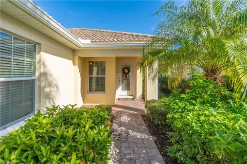 8701 Querce Ct, Naples, FL 34114 photo 5