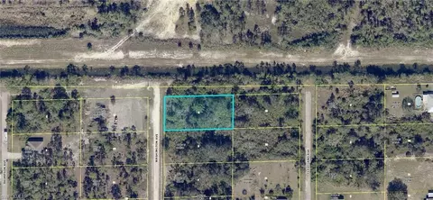 1520 Washington Ave, Lehigh Acres, FL 33972