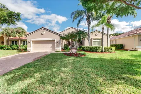 Exterior - 20470 Foxworth Cir, Estero, FL 33928 photo 5 of 17