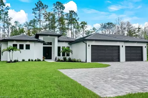 181 18th Ave NW, Naples, FL 34120