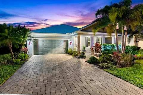 14553 Tropical Dr, Naples, FL 34114