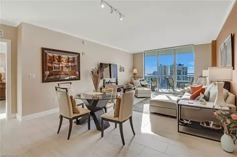 3000 Oasis Grand Blvd #2001, Fort Myers, FL 33916