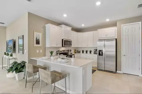 922 Enbrook Loop #46, Naples, FL 34114