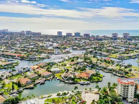 470 Rio Ct, Marco Island, FL 34145