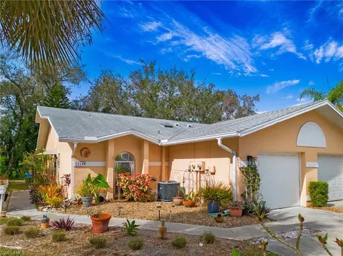 12249 Londonderry Ln, Bonita Springs, FL 34135