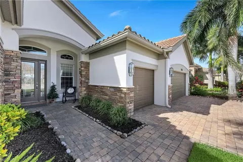 8985 Quarry Dr, Naples, FL 34120 photo 2