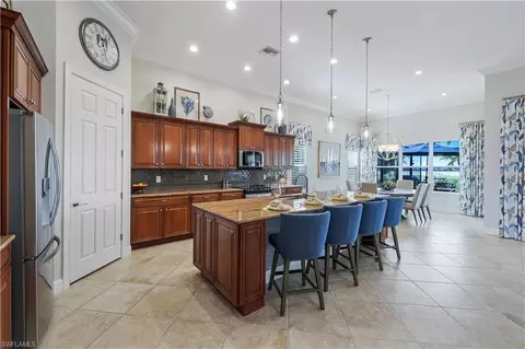 8985 Quarry Dr, Naples, FL 34120 photo 12