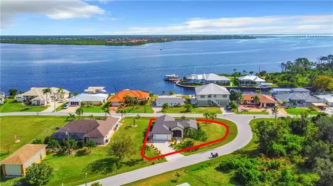 4190 Driver Ln, Port Charlotte, FL 33981