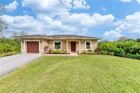 670 20th St NE, Naples, FL 34120