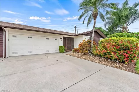4814 Lakewood Blvd #B-16, Naples, FL 34112