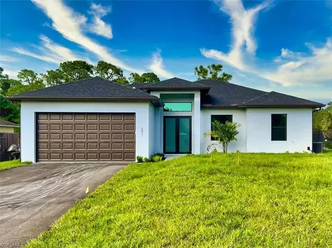 3631 18th Ave NE, Naples, FL 34120