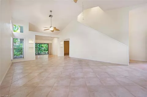 338 Carinosa Ct #18-8, Naples, FL 34110