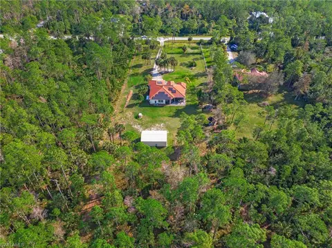 853 Desoto Blvd S, Naples, FL 34117