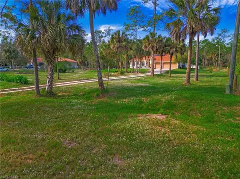 View/Area - 853 Desoto Blvd S, Naples, FL 34117 photo 5 of 6