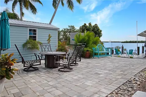 Exterior - 412 Luzon Ave, Naples, FL 34113 photo 8 of 11