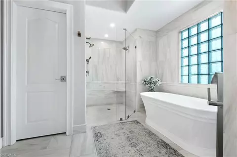 Bath - 412 Luzon Ave, Naples, FL 34113 photo 3 of 4