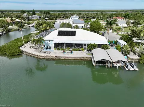 View/Area - 412 Luzon Ave, Naples, FL 34113 photo 4 of 6