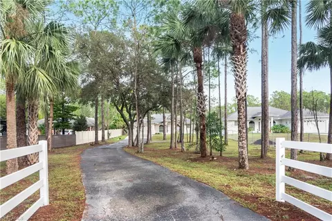 3261 8th Ave SE, Naples, FL 34117 photo 2